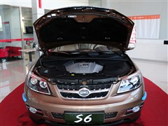 2012�� 2.0L �ֶ������