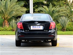 一汽奔腾,奔腾B50,2013款 1.8L AT尊贵型,车身外观实拍图片