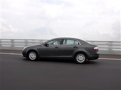 2012 2.0L Զ