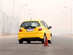 ��������,�ɶ�,2008�� 1.5L �Զ��ſ��˶���,����ʵ��ͼƬ