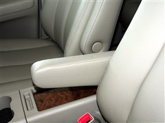 2013款 2.4L 手动豪华型