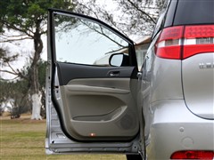 2010款 2.0L 手动豪华型