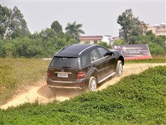 2010�� ML 300 4MATIC