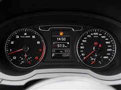 һ-ڰµ,µQ3,2015 30 TFSI ȡ,пطʵͼƬ