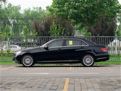 2015�� E 200 L