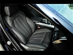 2014�� xDrive50i M�˶���