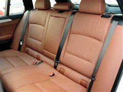 2014�� 528i xDrive M�˶��� ���а�