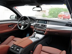 2014�� 528i xDrive M�˶��� ���а�