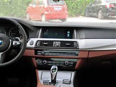 2014�� 528i xDrive M�˶��� ���а�