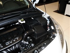 2013款 2.0L 车载互联豪华版