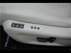 2014款 1.6T 自动尊贵版