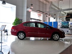 东风标致,标致408,2010款 1.6L 手动豪华版,车身外观实拍图片