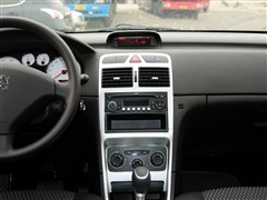 2012款 两厢 1.6L 自动舒适版