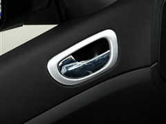 2013款 两厢 1.6L 自动舒适版