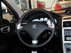 2013款 1.6L 手动CROSS