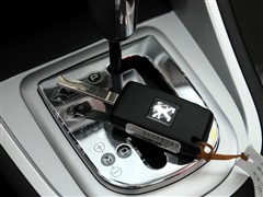 2010款 两厢 1.6L 自动豪华版