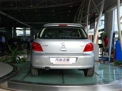 2010  2.0L Զ˶