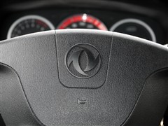 �������,����,2014�� M5 Q3 2.0L 7������������,�пط�����ʵ��ͼƬ