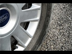 2012�� ���ᾭ�� 1.8L MT������
