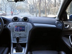 2010 2.3L ˶