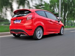 2013 1.6T ST