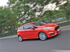 2013 1.6T ST