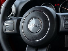2014 2.8TD Ű Sahara