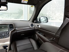 Jeep,大切诺基(进口),2014款 3.0L 旗舰尊悦版,中控方向盘实拍图片