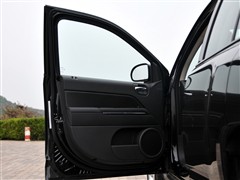 Jeep(进口),指南者,2011款 2.4L 四驱豪华版,车厢座椅实拍图片
