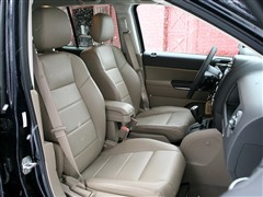 Jeep(进口),指南者,2011款 2.4L 四驱豪华版,车厢座椅实拍图片