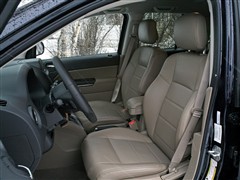 Jeep(进口),指南者,2011款 2.4L 四驱豪华版,车厢座椅实拍图片