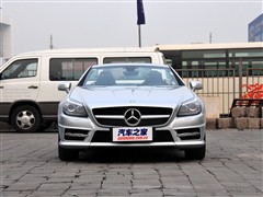 2011�� SLK 200 �����˶���