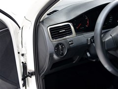 2015 1.6L Զ30