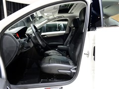 2015 1.6L Զ30