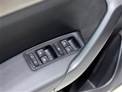 2015 1.6L Զ30