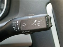 2015 1.6L Զ30