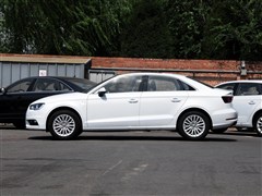 2014�� Limousine 35 TFSI �Զ�ʱ����