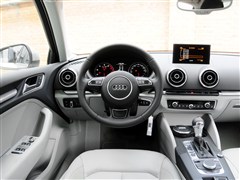2014�� Limousine 35 TFSI �Զ�������