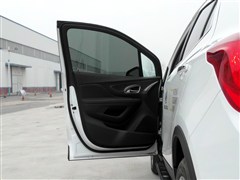 通用别克,昂科拉,2015款 1.4T 自动四驱全能旗舰型,车厢座椅实拍图片