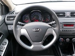 2015�� ���� 1.4L MT TOP