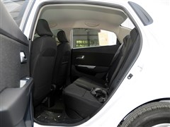 2015�� ���� 1.4L MT GLS