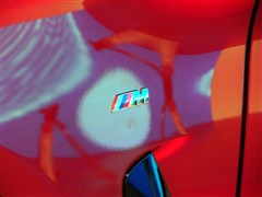 2015�� xDrive50i M�˶���