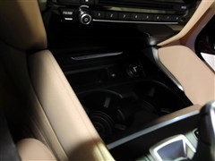 2015�� xDrive50i M�˶���