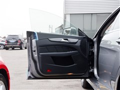 2015�� CLS 260