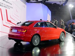 2015 Limousine 40 TFSI Զ