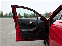 ��������,����GLA��,2015�� GLA 260 4MATIC �˶���,��������ʵ��ͼƬ