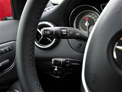 2015�� GLA 260 4MATIC �˶���