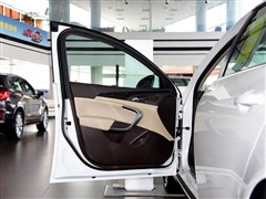 2015款 2.0L 领先时尚型