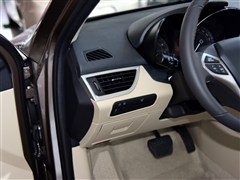 2015�� 1.6L CVT���а�