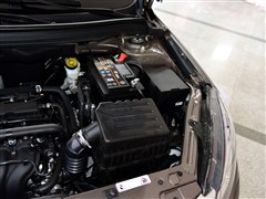 2015�� 1.6L CVT���а�